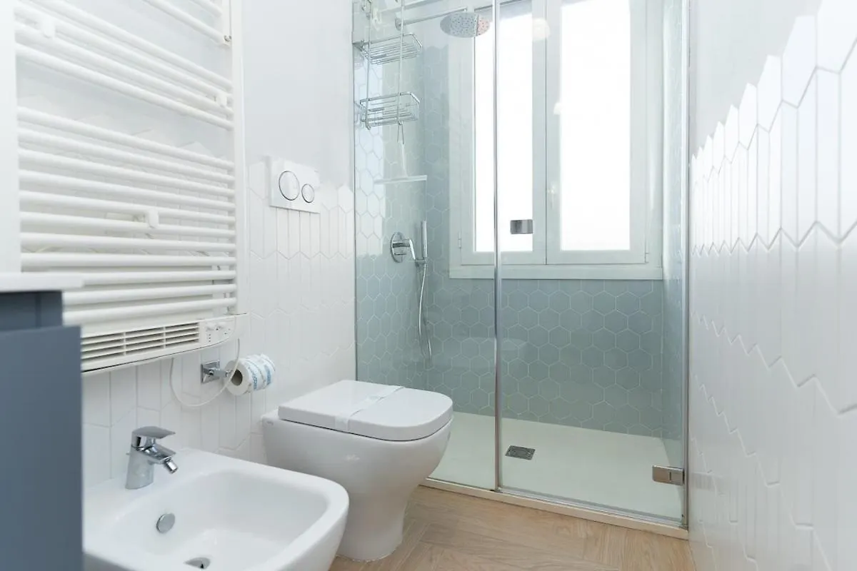 Bright Apartment In Front Of Navigli With Ac Wifi 米兰