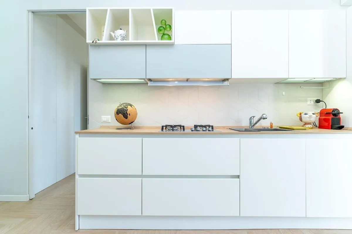 Bright Apartment In Front Of Navigli With Ac Wifi 米兰 意大利