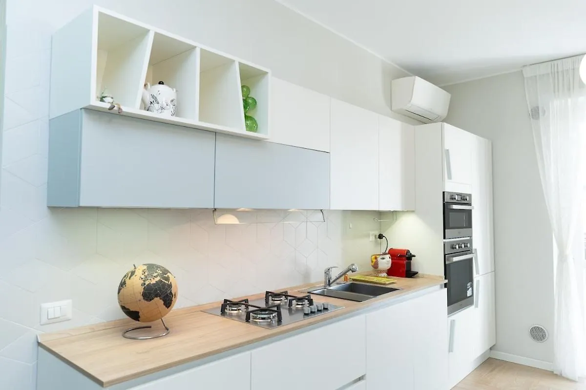 Bright Apartment In Front Of Navigli With Ac Wifi ミラノ 0*,